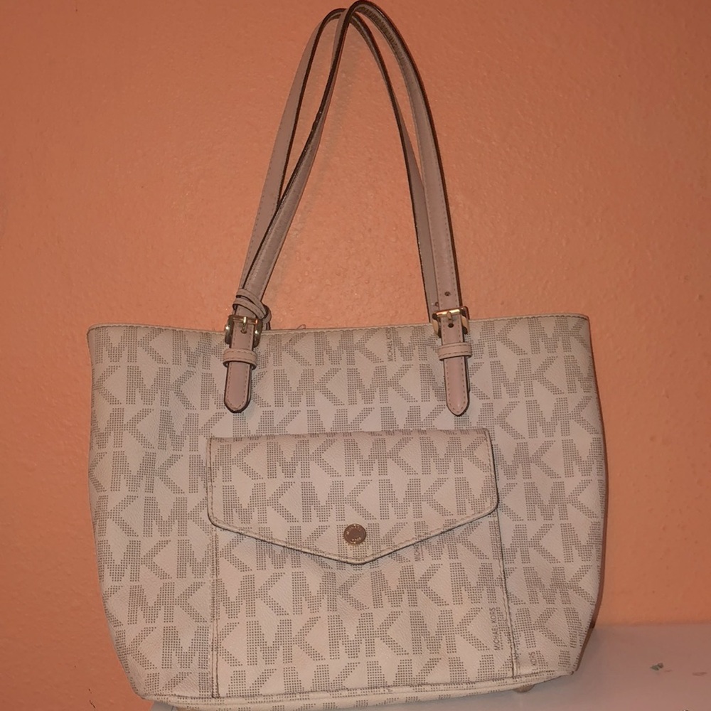 A MK hand Bag